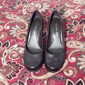Gianni Bini rounded toe heeled shoe in Womens